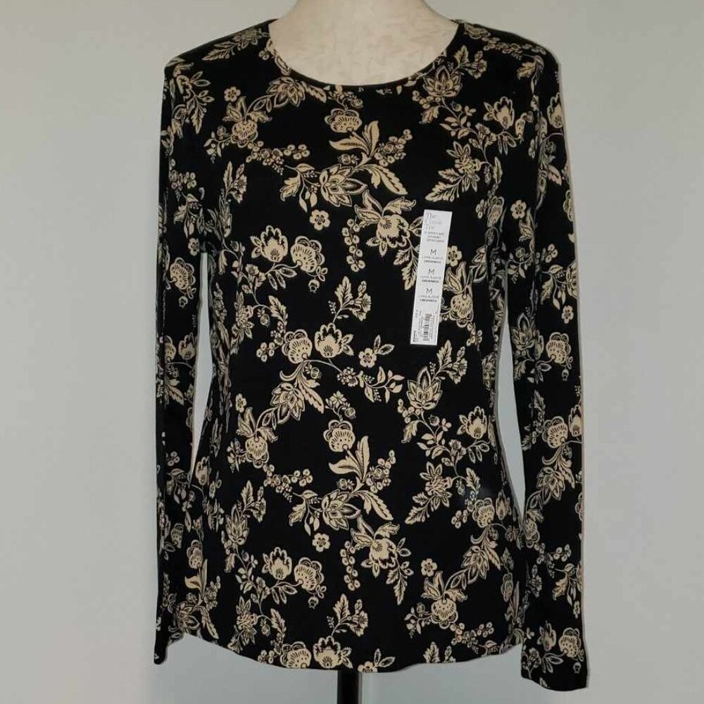 NWT Croft & Barrow Long Sleeve Tee Size Medium